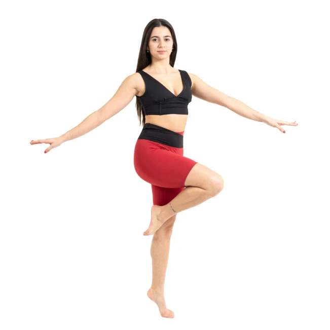 Capezio C'est La Vie Enchante Bike Short, dámske šortky s dĺžkou na stehná Capezio C'est La Vie Enchante Bike Short, dámske šortky s dĺžkou na stehná - Červená scarlet Capezio