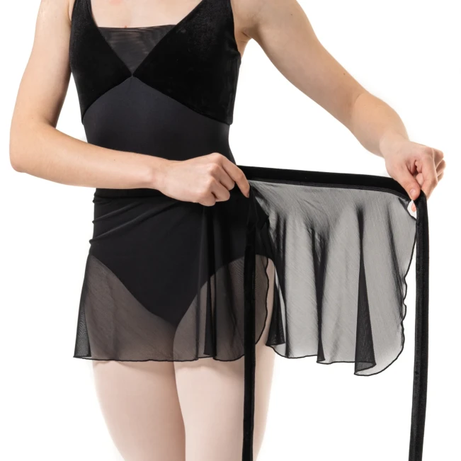 Capezio Orchard Skirt, krátka baletná sukňa - Čierna Capezio Orchard Skirt, krátka baletná sukňa - Čierna