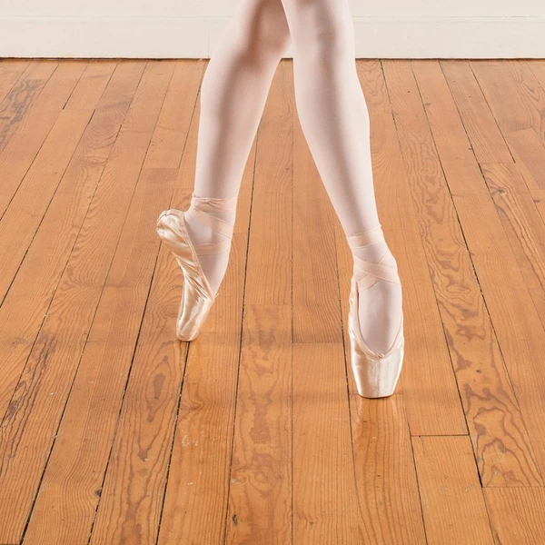 Dansez Vous Margot, baletné špičky pre študentov