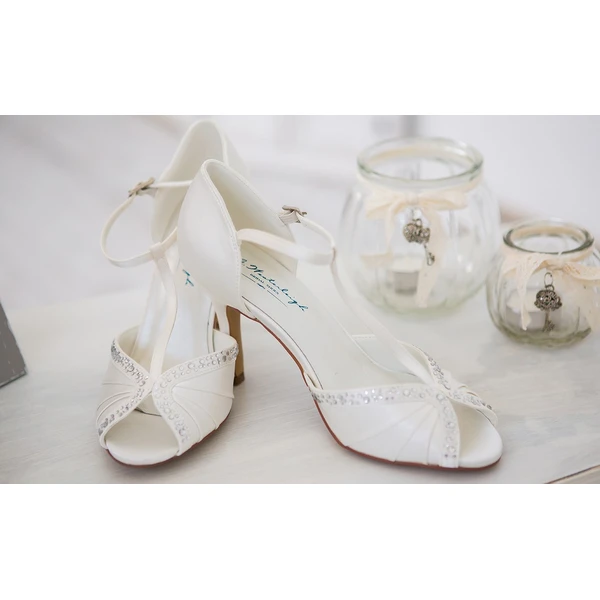 Tiffany, svadobné topánky
